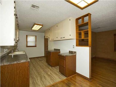 Light and Bright Kitchen