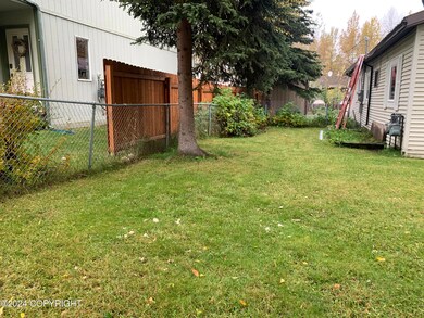 2422 Glacier St unit 1, Anchorage, AK 99508 - photo 6