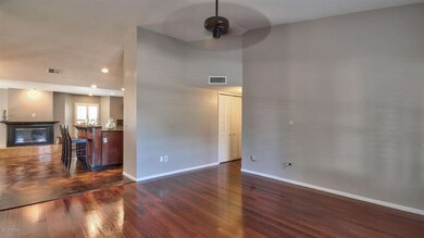 Living room 2