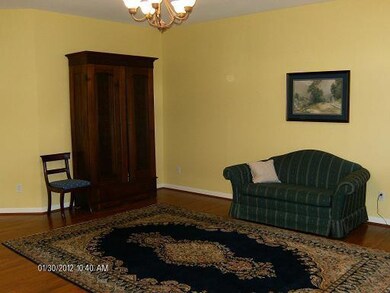 314 Village Dr, Frankfort, KY 40601 - photo 6