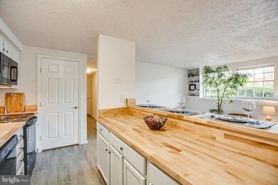 3361 Yost Ln unit B 104, Dumfries, VA 22026 - photo 7