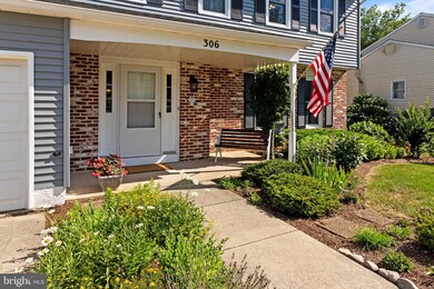 306 Wheatsheaf Ln, Langhorne, PA 19047 - photo 2