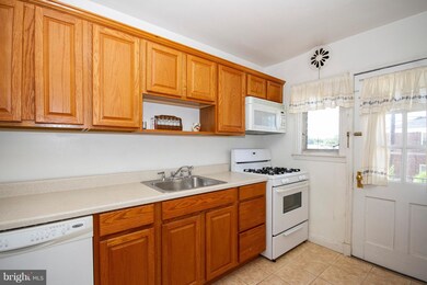 1769 White Oak Ave, Parkville, MD 21234 - photo 7