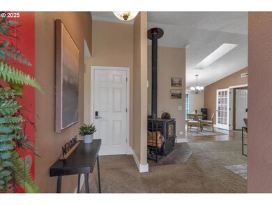 1393 SW Alexander Dr, Dallas, OR 97338 - photo 6