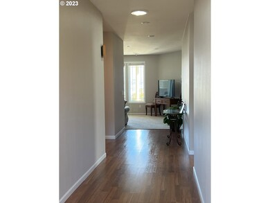 429 Summit Ridge Dr, the Dalles, OR 97058 - photo 4