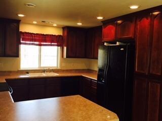 7816 Fallbrook Ln, White City, OR 97503 - photo 3