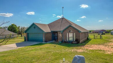 125 Savannah Dr, Weatherford, TX 76087 - photo 3