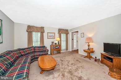 6243 Derby Dr, Frederick, MD 21703 - photo 4