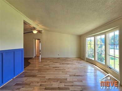 708 W Deal Ave, Sublette, KS 67877 - photo 4