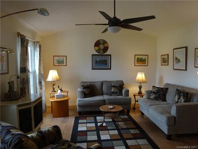 136 Rock Island Dr, Statesville, NC 28625 - photo 4