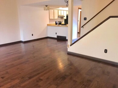 5270 Westbury Dr unit 13C, Columbus, OH 43228 - photo 4