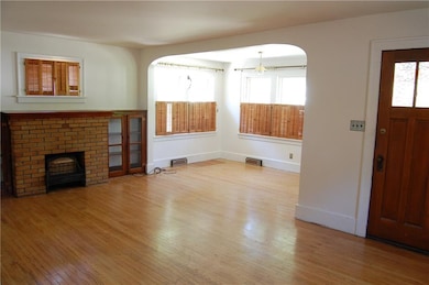 Very spacious living rm with artificial fireplace!