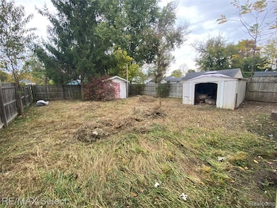 1151 Wells St, Burton, MI 48529 - photo 6