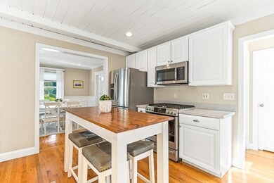 521 Chestnut St, Needham, MA 02492 - photo 6