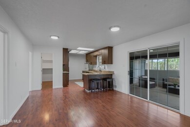 10209 Castletown Dr, El Paso, TX 79925 - photo 7