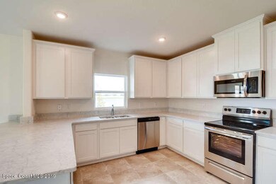 The Summit-small-003-004-Kitchen-666x445