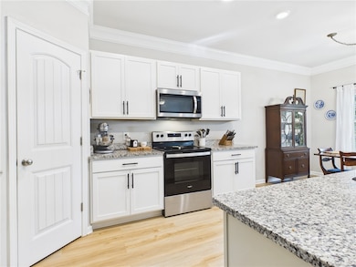 612 Danielsville St, Jefferson, GA 30549 - photo 3