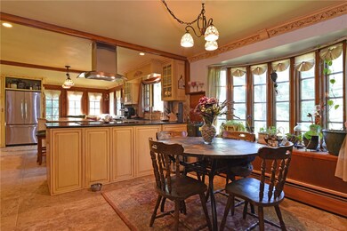 370 Toll Gate Rd, Warwick, RI 02886 - photo 5