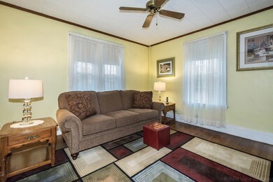 9 Cottage St, Hudson, MA 01749 - photo 6