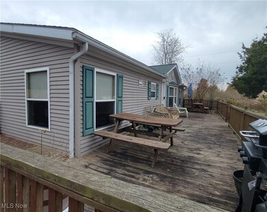 224 Melody Ln, Kelleys Island, OH 43438 - photo 3