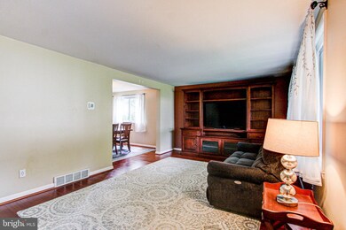 331 Abrams Mill Rd, King of Prussia, PA 19406 - photo 4
