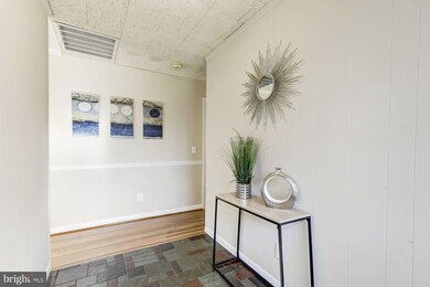 720 E Randolph Rd, Silver Spring, MD 20904 - photo 3