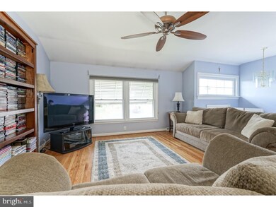 17 Hollyoke Rd, Somerdale, NJ 08083 - photo 2