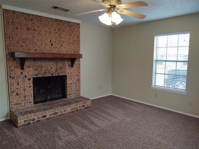 6525 Amundson Rd, North Richland Hills, TX 76182 - photo 5