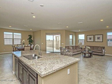 015_Bright Open Floorplan