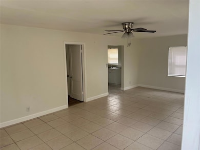 301 S Ocean Blvd unit 2, Pompano Beach, FL 33062 - photo 2