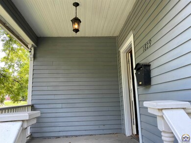 1829 SW 2nd St, Topeka, KS 66606 - photo 2