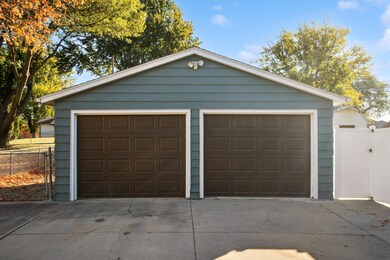 4745 Clover Ln, Waterloo, IA 50701 - photo 5