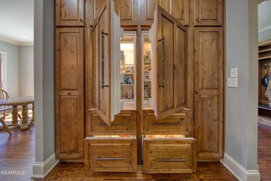 2212 Fallen Oaks Dr, Knoxville, TN 37932 - photo 6