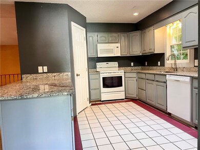 13436 Mimosa Ln, Fayetteville, AR 72704 - photo 3