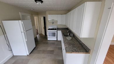 238 Hildreth St, Lowell, MA 01850 - photo 2