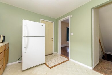 Charles_Place_1536_Kalamazoo_49001-11