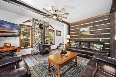 10-Living Room