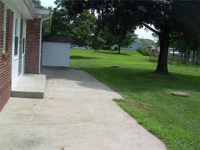 465 Pippin Orchard Rd, Cranston, RI 02921 - photo 3