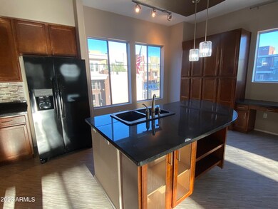 Bright kitchen with island