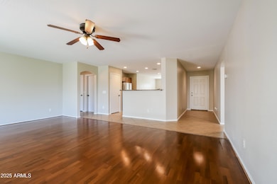 1025614.16244 North 28th Street - Living