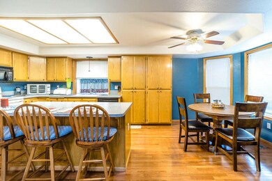 3057 Ruby Dr, Medford, OR 97504 - photo 3