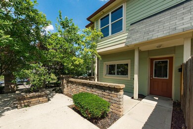 b 1096 Perry Street0055-2