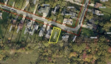 12940 Fruitside Rd, Garfield Heights, OH 44125 - photo 4