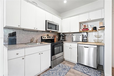 934 Michigan Ave unit 209, Miami Beach, FL 33139 - photo 6