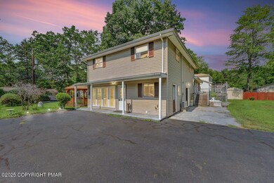 984 Forest Dr, Stroudsburg, PA 18360 - photo 3