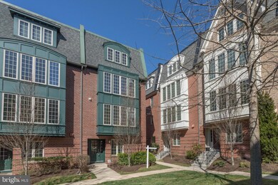 9678 Cedar Farm Cir, Fairfax, VA 22031 - photo 2