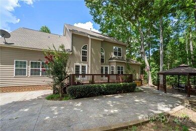 3009 Kilbeggan Dr, Lake Wylie, SC 29710 - photo 7