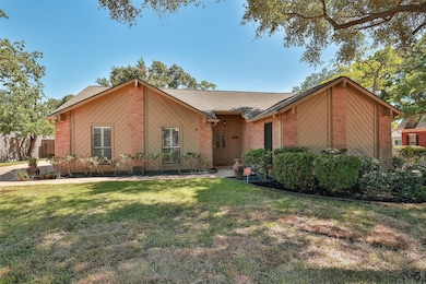 8106 Silent Cedars Dr, Houston, TX 77095 - photo 2