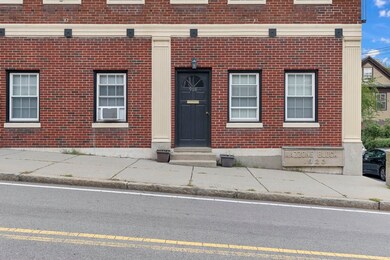 998 Chestnut St unit 1, Newton Upper Falls, MA 02464 - photo 3