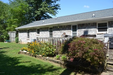 513 Ford Dr, Mount Washington, KY 40047 - photo 7